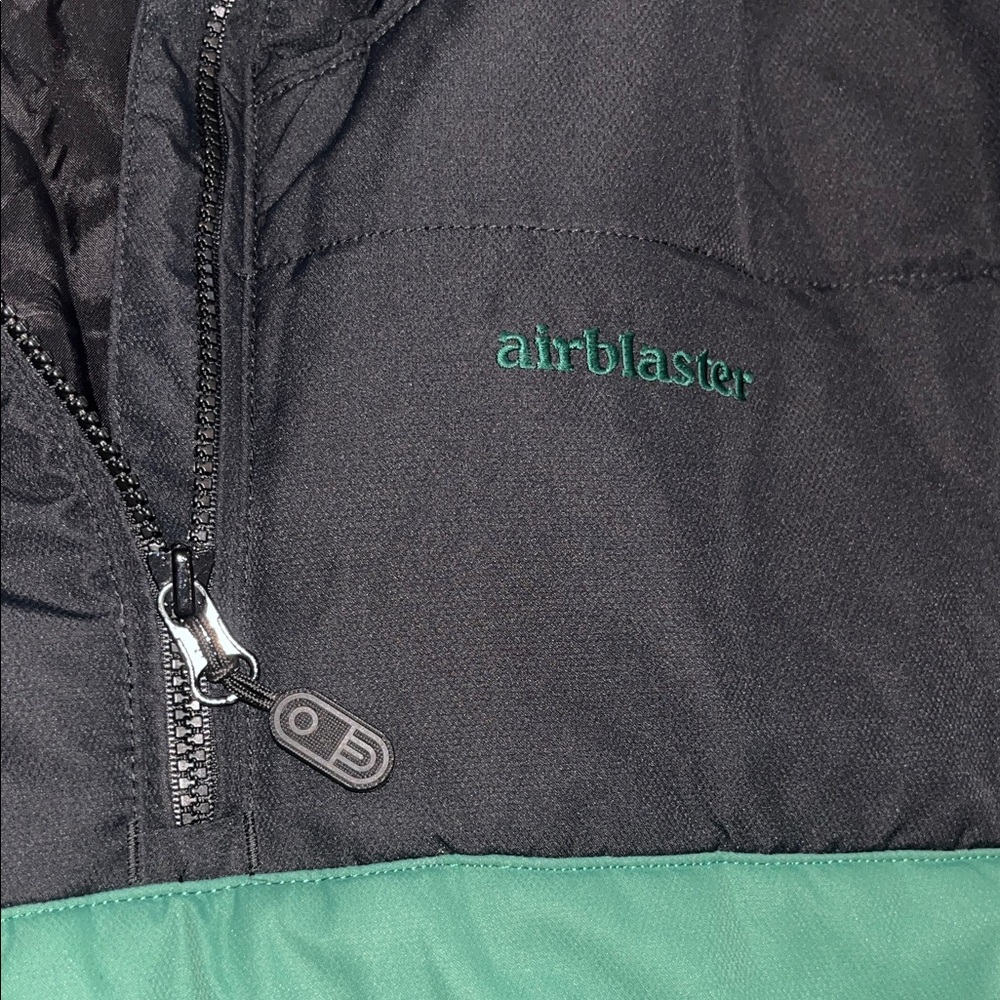 AirBlaster Landform Series Men's Green and Black Outdoor Jacket - Picture 3 of 7